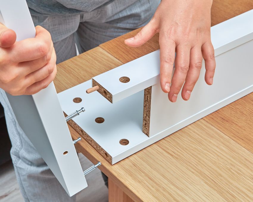 Полноформатная душевая кабинка и подвесная тумба